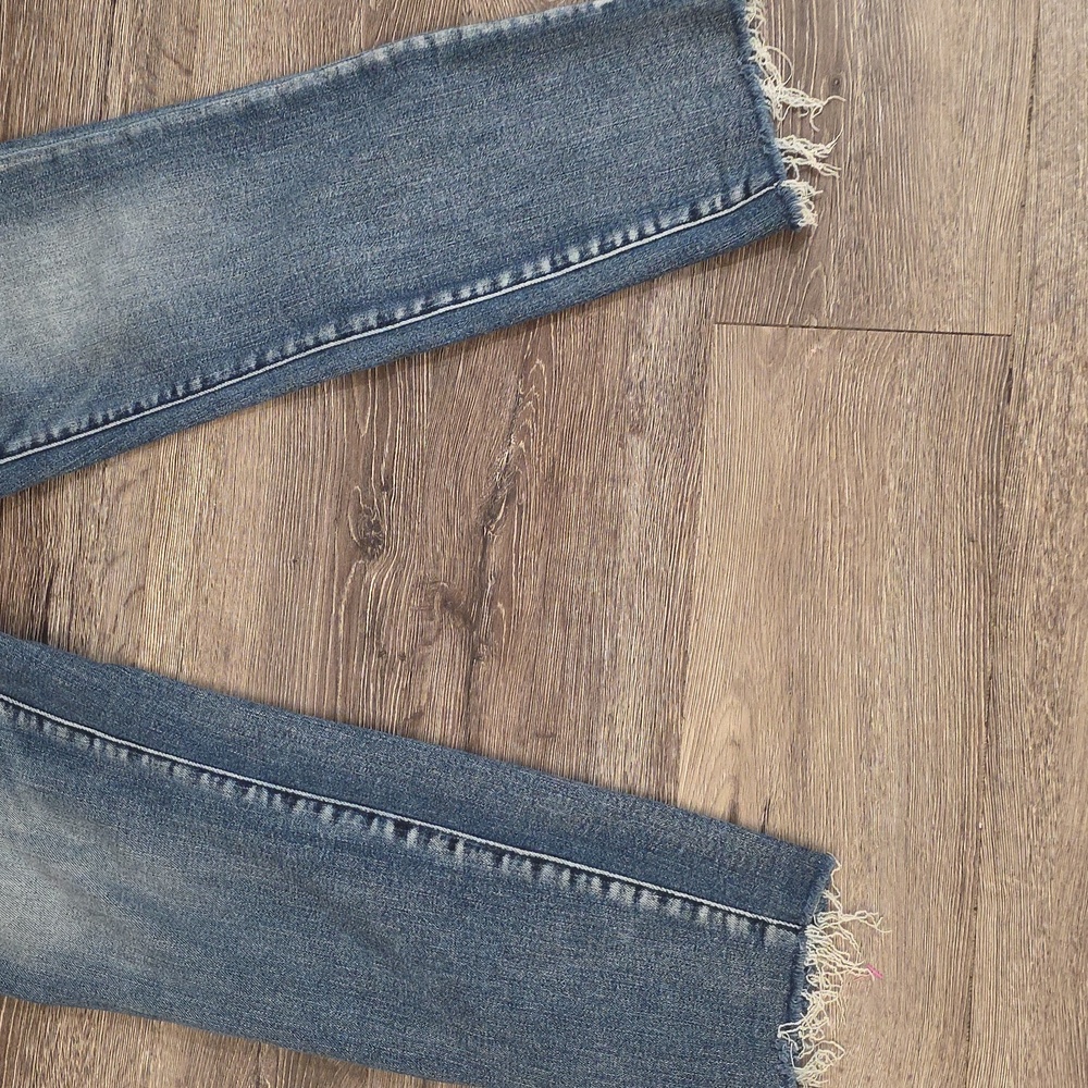 Judy Blue Relaxed Fit Jeans - Picture 2 of 11